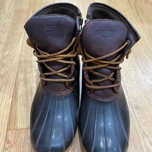 Women’s Sperry Duck Boots, Size 10